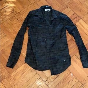 2 Causal dress shirt